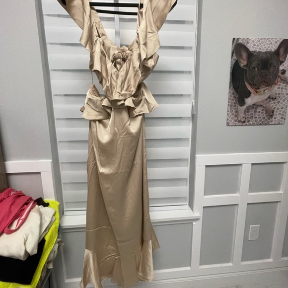 NWT Show me your Mumu Zoey Midi Dress in Champagne Luxe Satin Size L - Picture 4 of 7